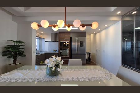 Apartamento à venda com 123m², 2 quartos e 2 vagas Apartamento à venda com 123m², 2 quartos e 2 vagasCozinha