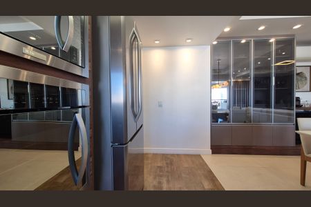 Apartamento à venda com 123m², 2 quartos e 2 vagas Apartamento à venda com 123m², 2 quartos e 2 vagasCozinha