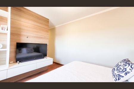 Casa de condomínio à venda com 230m², 4 quartos e 3 vagas Casa de condomínio à venda com 230m², 4 quartos e 3 vagasSuíte 1