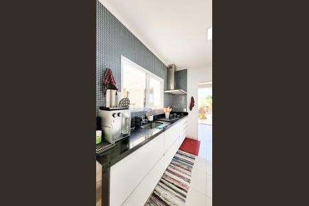 Casa de condomínio à venda com 230m², 4 quartos e 3 vagas Casa de condomínio à venda com 230m², 4 quartos e 3 vagasCozinha