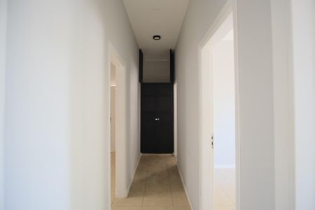 Apartamento à venda com 82m², 2 quartos e sem vagaCorredor