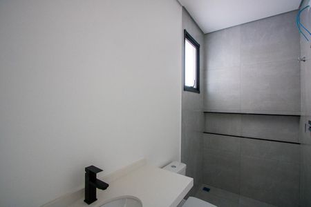 Casa à venda com 230m², 3 quartos e 4 vagasBanheiro da Suíte 2