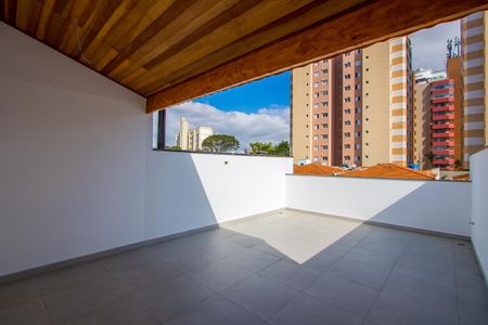 Casa à venda com 230m², 3 quartos e 4 vagasCobertura