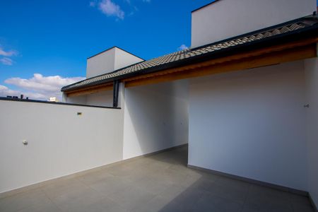 Casa à venda com 230m², 3 quartos e 4 vagasCobertura