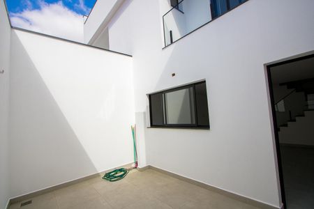 Casa à venda com 230m², 3 quartos e 4 vagasÁrea de serviço