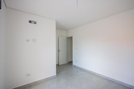 Casa à venda com 230m², 3 quartos e 4 vagasSuíte 2