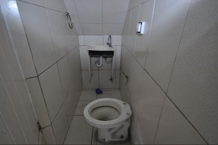 Casa à venda com 105m², 3 quartos e sem vagaBanheiro 2