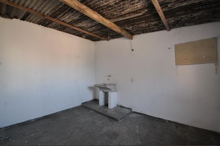 Casa à venda com 105m², 3 quartos e sem vagaÁrea de serviço