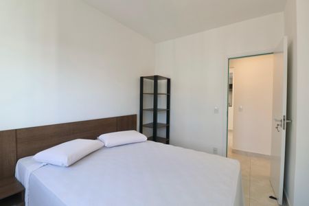 Apartamento para alugar com 95m², 3 quartos e 2 vagas Apartamento para alugar com 95m², 3 quartos e 2 vagasQuarto