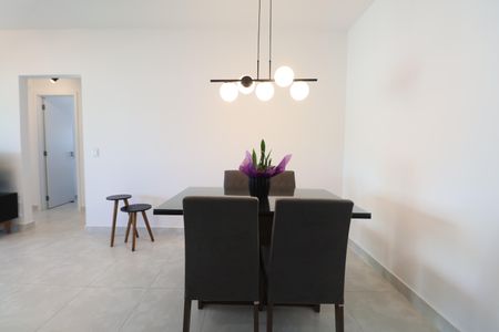 Apartamento para alugar com 95m², 3 quartos e 2 vagas Apartamento para alugar com 95m², 3 quartos e 2 vagasSala