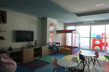 Apartamento para alugar com 95m², 3 quartos e 2 vagas Apartamento para alugar com 95m², 3 quartos e 2 vagasÁrea comum - Playground