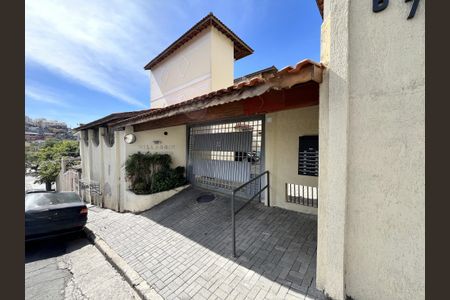 Casa de condomínio à venda com 85m², 3 quartos e 1 vagaFachado do condomínio