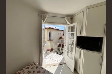 Casa de condomínio à venda com 85m², 3 quartos e 1 vagaQuarto Suíte Varanda