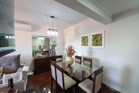 Apartamento à venda com 109m², 3 quartos e 1 vaga Apartamento à venda com 109m², 3 quartos e 1 vagaSala de Jantar