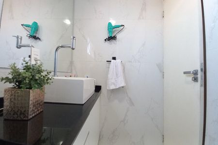 Apartamento à venda com 109m², 3 quartos e 1 vaga Apartamento à venda com 109m², 3 quartos e 1 vagaBanheiro