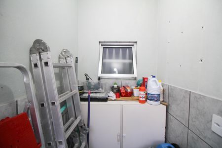 Casa à venda com 100m², 3 quartos e 2 vagas Casa à venda com 100m², 3 quartos e 2 vagasÁrea de Serviço