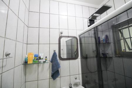 Casa à venda com 100m², 3 quartos e 2 vagas Casa à venda com 100m², 3 quartos e 2 vagasBanheiro Suite 1