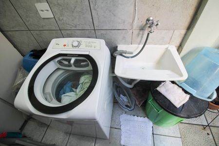 Casa à venda com 100m², 3 quartos e 2 vagas Casa à venda com 100m², 3 quartos e 2 vagasÁrea de Serviço