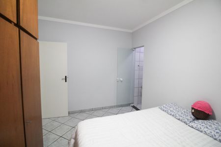 Casa à venda com 100m², 3 quartos e 2 vagas Casa à venda com 100m², 3 quartos e 2 vagasSuite 1