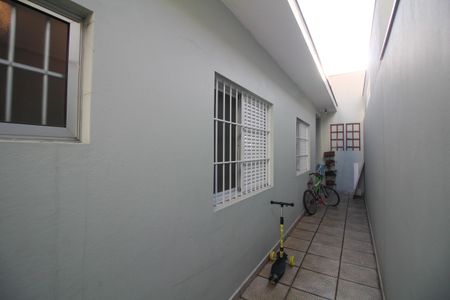 Casa à venda com 100m², 3 quartos e 2 vagas Casa à venda com 100m², 3 quartos e 2 vagasQuintal