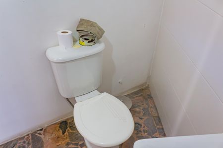 Casa à venda com 600m², 6 quartos e 6 vagas Casa à venda com 600m², 6 quartos e 6 vagasLavabo 2