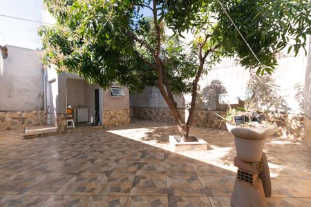 Casa à venda com 379m², 3 quartos e 1 vaga Casa à venda com 379m², 3 quartos e 1 vagaÁrea comum