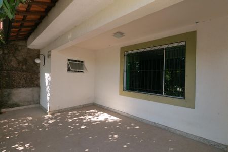 Casa à venda com 379m², 3 quartos e 1 vaga Casa à venda com 379m², 3 quartos e 1 vagaÁrea comum