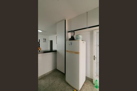 Casa à venda com 379m², 3 quartos e 1 vaga Casa à venda com 379m², 3 quartos e 1 vagaCozinha