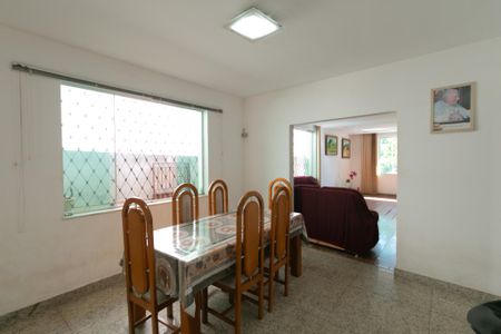 Casa à venda com 379m², 3 quartos e 1 vaga Casa à venda com 379m², 3 quartos e 1 vagaCopa