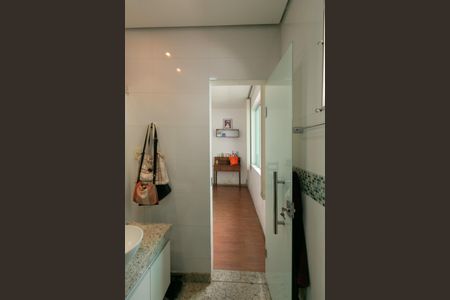 Casa à venda com 379m², 3 quartos e 1 vaga Casa à venda com 379m², 3 quartos e 1 vagaBanheiro Social