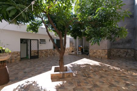 Casa à venda com 379m², 3 quartos e 1 vaga Casa à venda com 379m², 3 quartos e 1 vagaÁrea comum