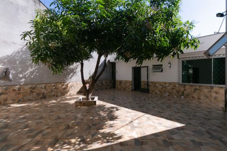 Casa à venda com 379m², 3 quartos e 1 vaga Casa à venda com 379m², 3 quartos e 1 vagaÁrea comum