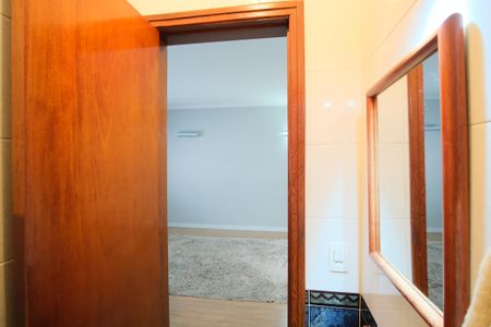 Casa à venda com 180m², 4 quartos e 2 vagasLavabo