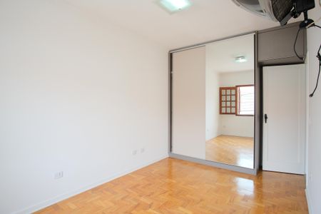 Casa à venda com 180m², 4 quartos e 2 vagasQuarto 1