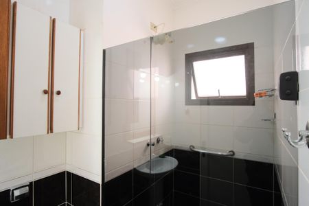 Casa à venda com 180m², 4 quartos e 2 vagasBanheiro Social