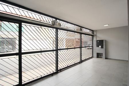 Casa à venda com 180m², 4 quartos e 2 vagasGaragem