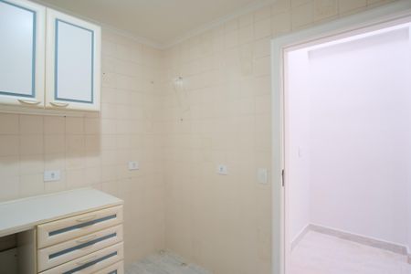 Casa à venda com 180m², 4 quartos e 2 vagasÁrea de Serviço