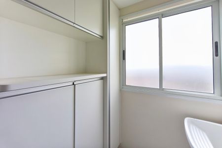 Apartamento à venda com 60m², 2 quartos e 1 vaga Apartamento à venda com 60m², 2 quartos e 1 vagaÁrea de Serviço