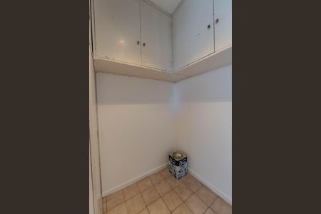 Apartamento à venda com 74m², 3 quartos e 1 vaga Apartamento à venda com 74m², 3 quartos e 1 vagaQuarto de Serviço