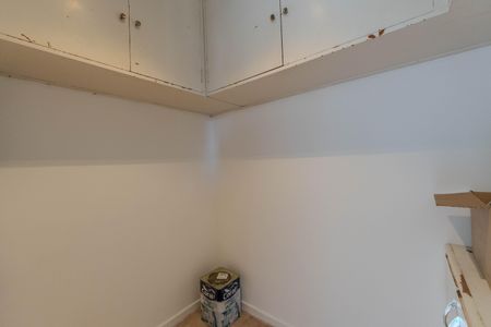 Apartamento à venda com 74m², 3 quartos e 1 vaga Apartamento à venda com 74m², 3 quartos e 1 vagaQuarto de Serviço