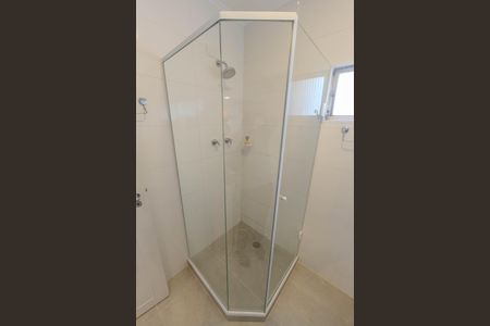 Apartamento à venda com 74m², 3 quartos e 1 vaga Apartamento à venda com 74m², 3 quartos e 1 vagaBanheiro