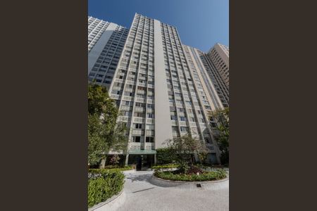 Apartamento à venda com 74m², 3 quartos e 1 vaga Apartamento à venda com 74m², 3 quartos e 1 vagaFachada