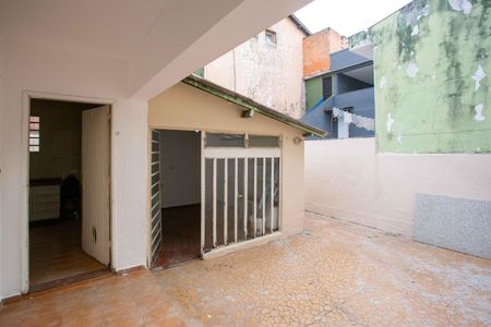 Casa à venda com 90m², 2 quartos e 2 vagasQuintal