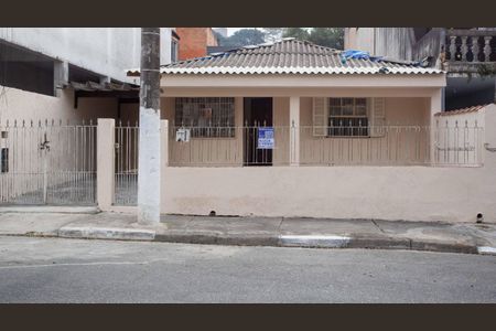 Casa à venda com 90m², 2 quartos e 2 vagasFachada