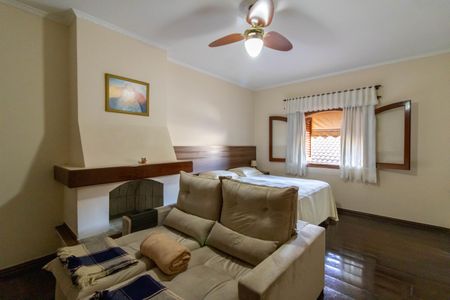 Casa à venda com 500m², 5 quartos e 6 vagas Casa à venda com 500m², 5 quartos e 6 vagasSuíte 1