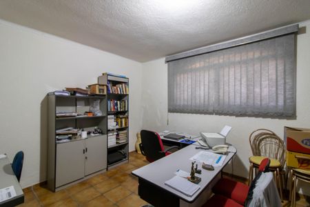 Casa à venda com 500m², 5 quartos e 6 vagas Casa à venda com 500m², 5 quartos e 6 vagasEscritório