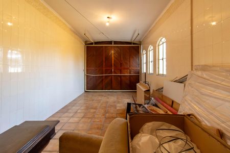 Casa à venda com 500m², 5 quartos e 6 vagas Casa à venda com 500m², 5 quartos e 6 vagasGaragem 2