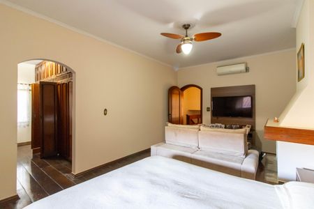 Casa à venda com 500m², 5 quartos e 6 vagas Casa à venda com 500m², 5 quartos e 6 vagasSuíte 1