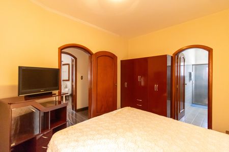 Casa à venda com 500m², 5 quartos e 6 vagas Casa à venda com 500m², 5 quartos e 6 vagasSuíte 2