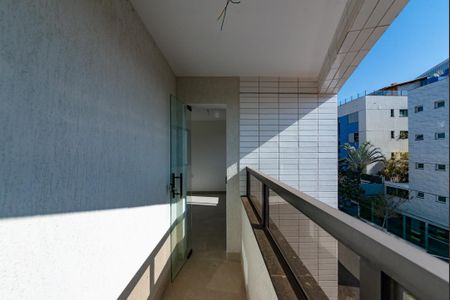 Apartamento à venda com 184m², 3 quartos e 3 vagasVaranda da Suíte